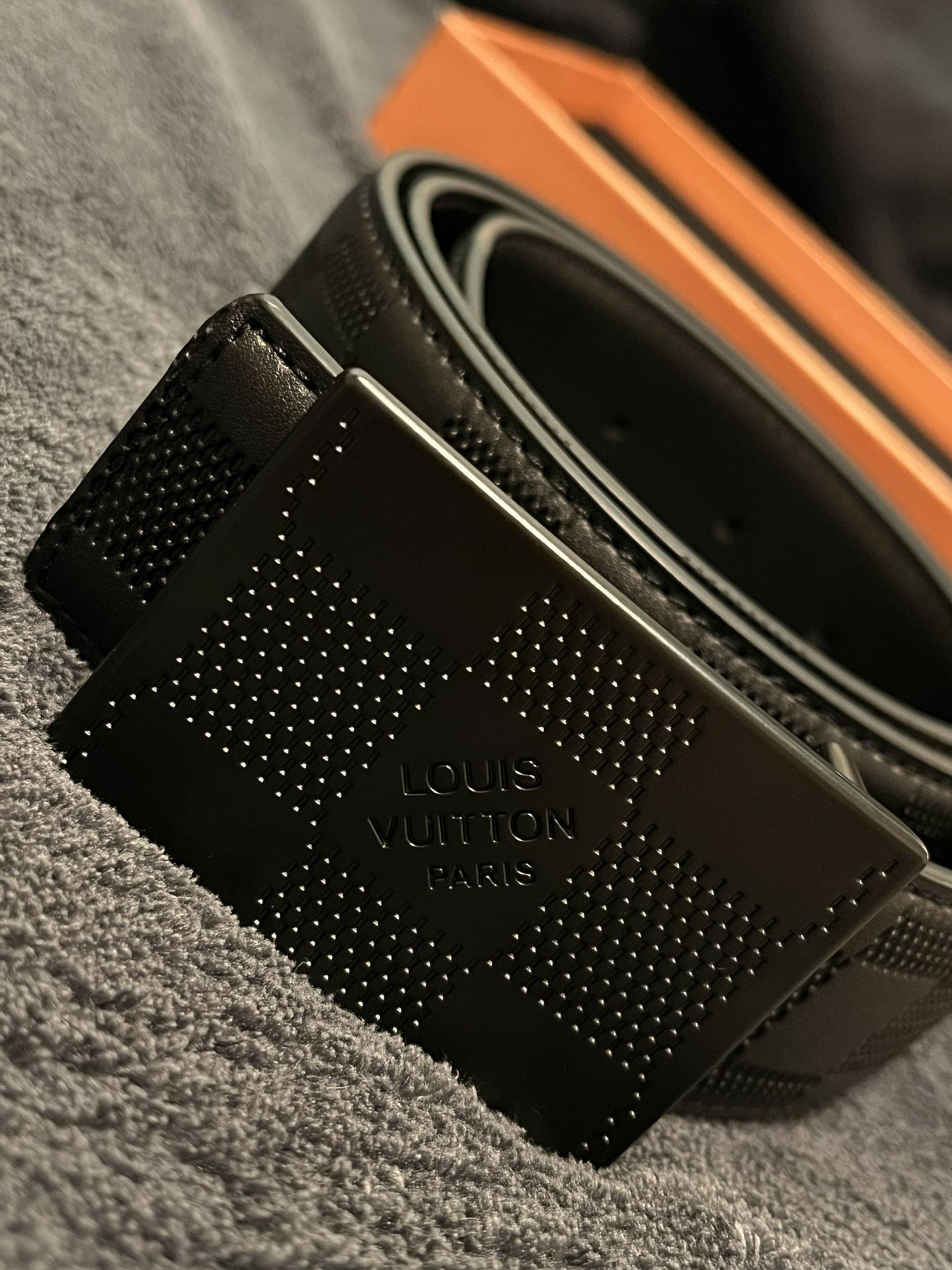 Mens 32-34 all black LV set