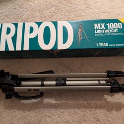 MX 1000 Tripod Like New