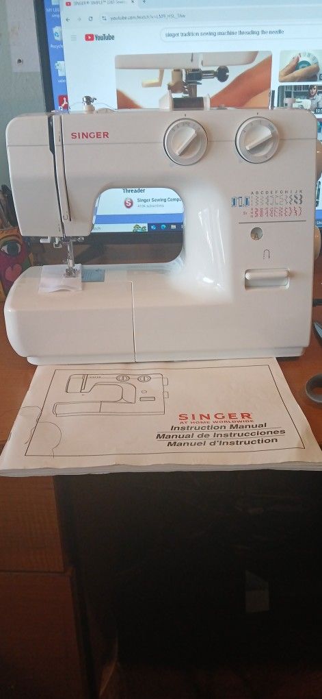 Singer SEWING Machine Model E99670