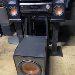 INTEGRA STREAMING STEREO MUSIC SYSTEM W BLUETOOTH/PANASONIC CD 💿 PLR/KLIPSCH BOOKSHELF SPEAKERS ON WOOD STANDS/ BRAND NEW KLIPSCH 🛜 12 INCH SUB 🔊!!