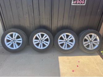 2017-2021 Kia Sportage wheels and tires