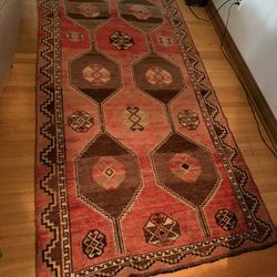 Vintage Rug 4’X9’