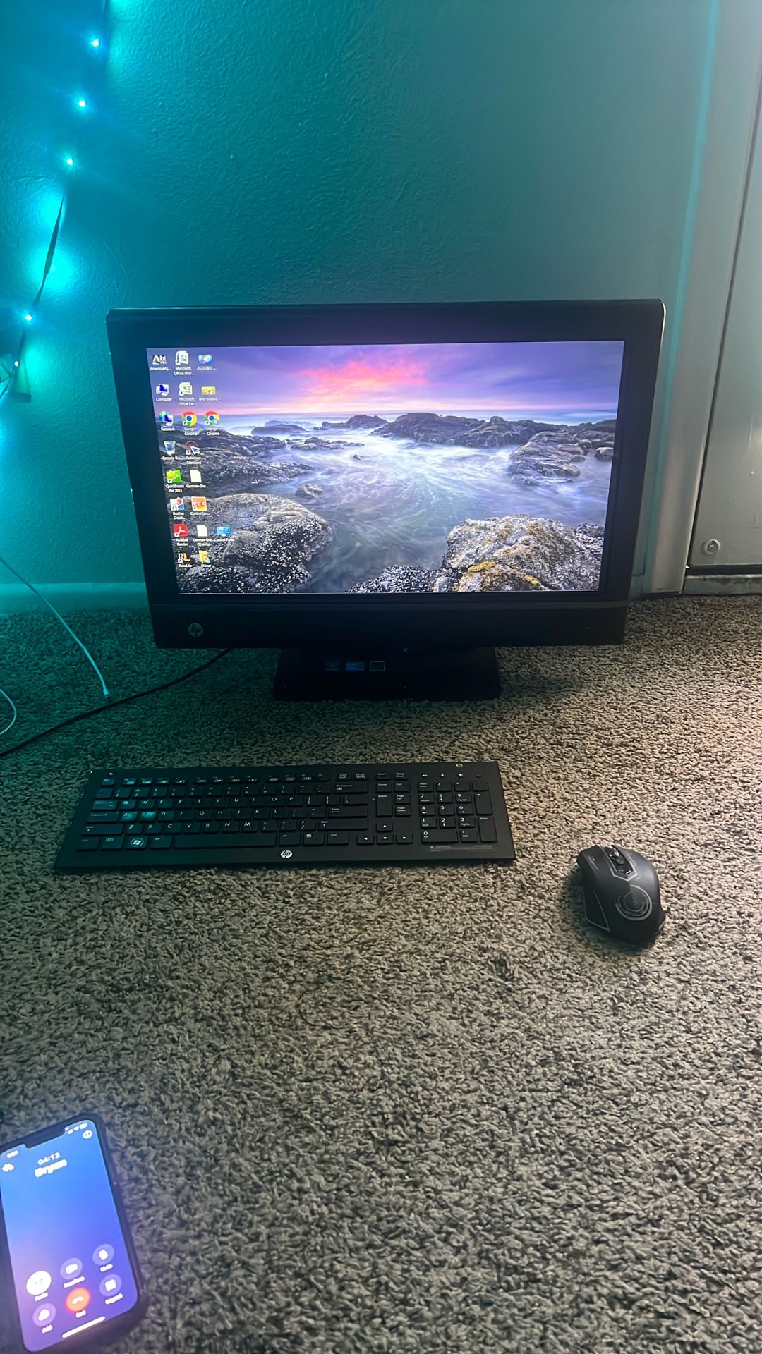 HP All-in-One Desktop PC – Windows 7, Intel, Works Great! (Keyboard & Mouse Included)