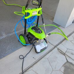 Greenworks Electric Pressure Washer 2000psi 