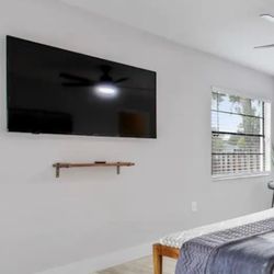 Flatscreen TV’s & Shelf Set