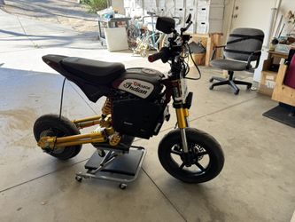 72v Razor Eftr Jr Fully Modeled No Expenses Spared