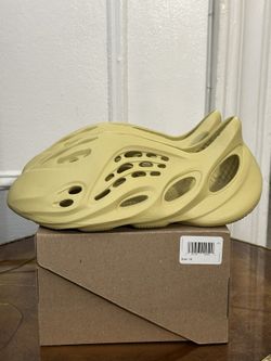 Yeezy Foam Rnnr - Sulfur - Size 13