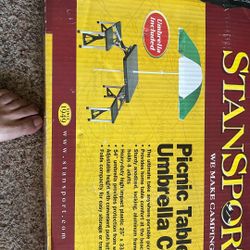 Picnic Table Umbrella Combo