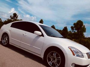 Photo 800$ Nissan Maxima 2004 white