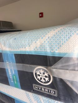 Tempurpedic Luxe Breeze