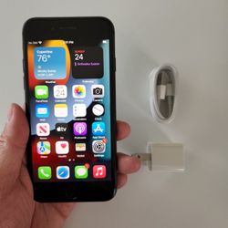 iPhone 8 - UNLOCKED - Like New 