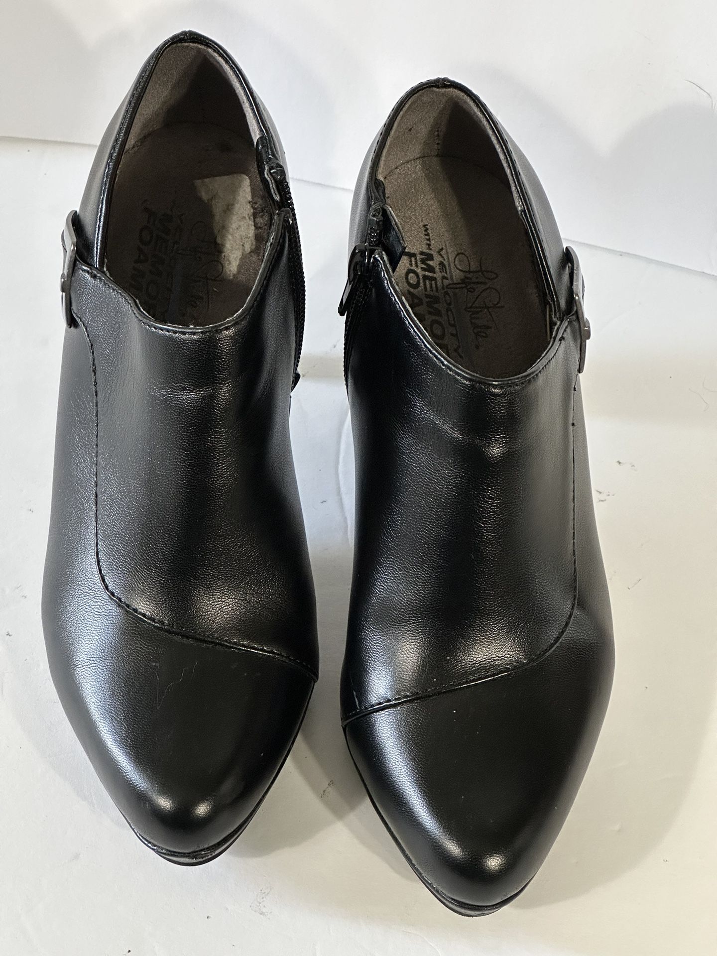 Life Stride Velocity Memory Foam Ankle Bootie’s Flexible High Heels Size 7.5 One Tiny Scratch On Heel  Great Condition 