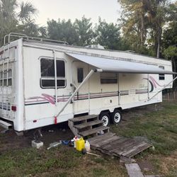 Keystone Challenger Camper