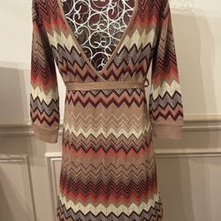 Chevron Patterned V-Neck Sweater Dress