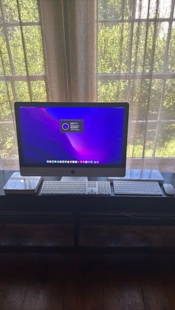 iMac (Retina 5K, 27-inch, Late 2015) 16 GB RAM, 2 TB Fusion Drive plus 3 TB Airport Time Capsule, wired numeric keyboard , wireless mouse and extra ke