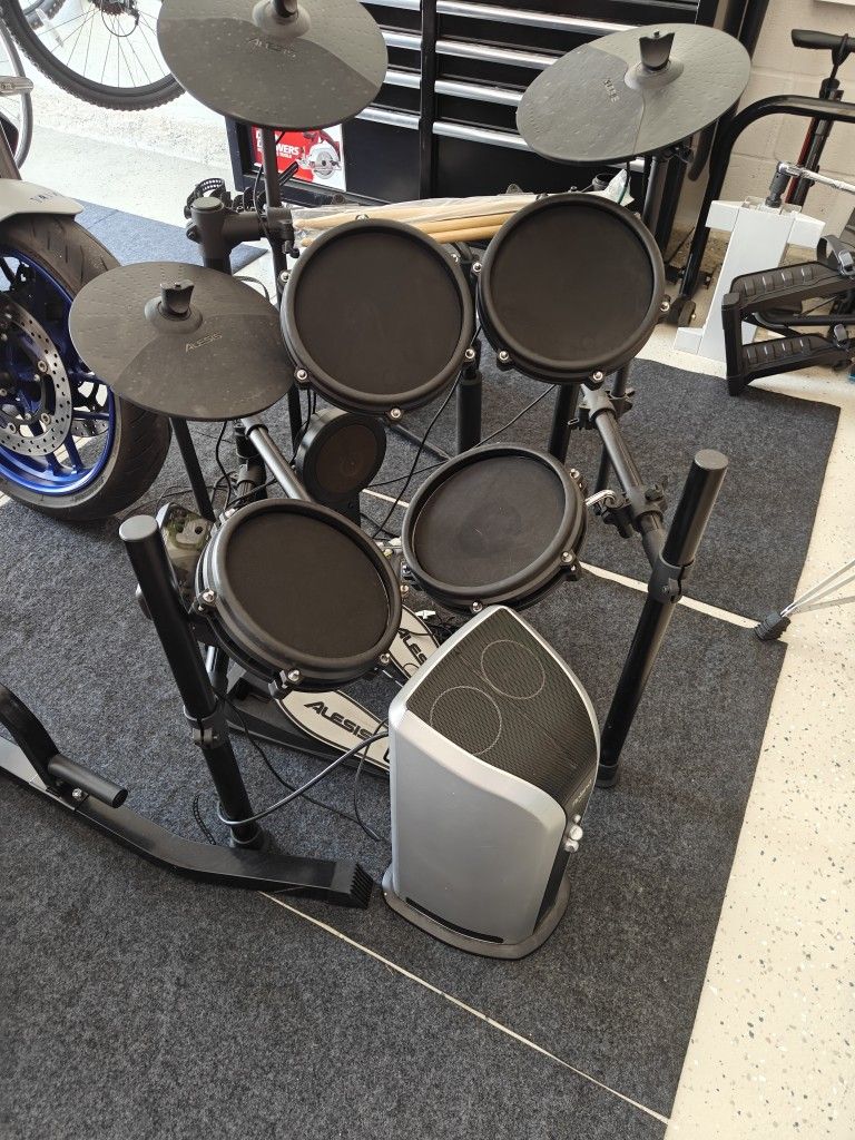 Alesis Turbo Electric Drum Set