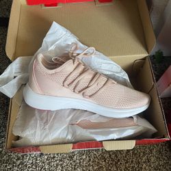 Brand New Pumas Never Worn 