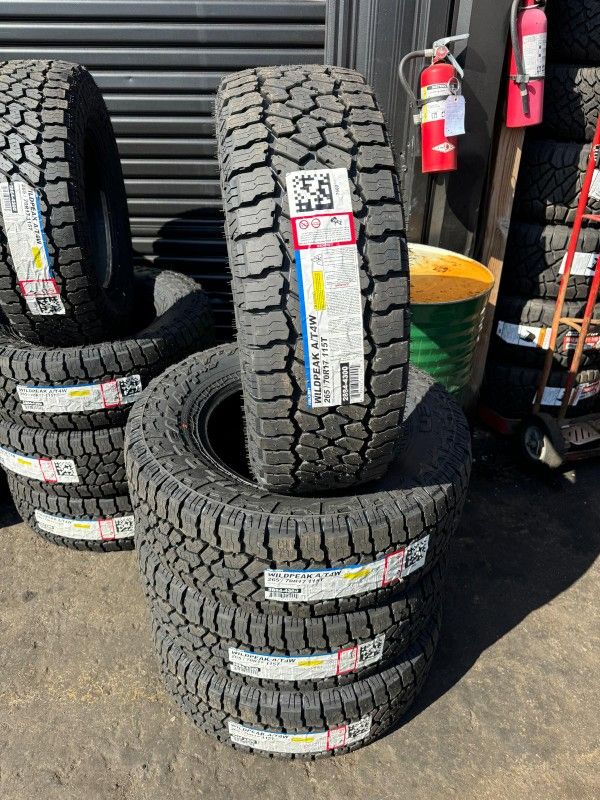 265/70/17 Falken Wildpeak At4w 4 New Tires