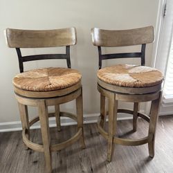 2 Swivel Stools