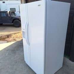 Whirlpool Refrigerator 