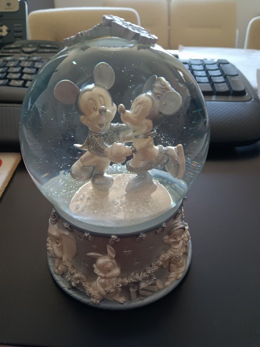 Mickey and Minnie Ice Skating Snow Globe Disney