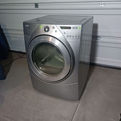 Whirlpool Duet Gas Dryer With Steam Function Great Working Condition