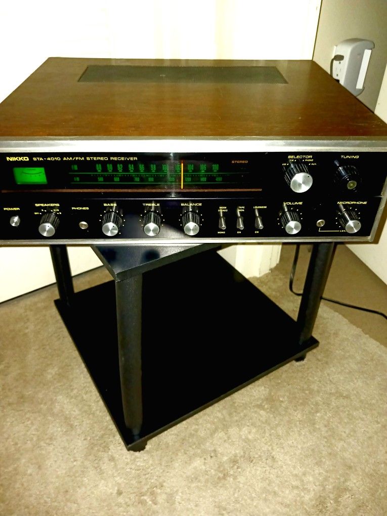 Nikko STA 4010 AM/FM STEREO RECEIVER JAPAN CIRCA 1972. ♥️ 💯 Great CONDITION Wonderful Sound! Vintage Early 70s Black Faceplate Sounds Great!