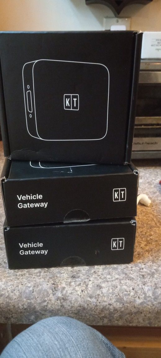 KT VEHICLE GATEWAY/GPS TRACKER/MONITORING SYSTEM $60