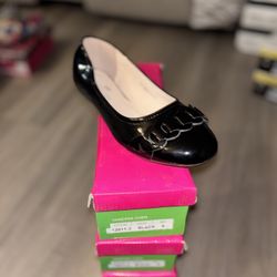 12011-3 Women’s Flats