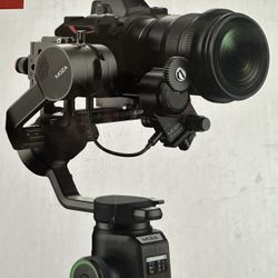 Three Axel Gimble Stabilization 