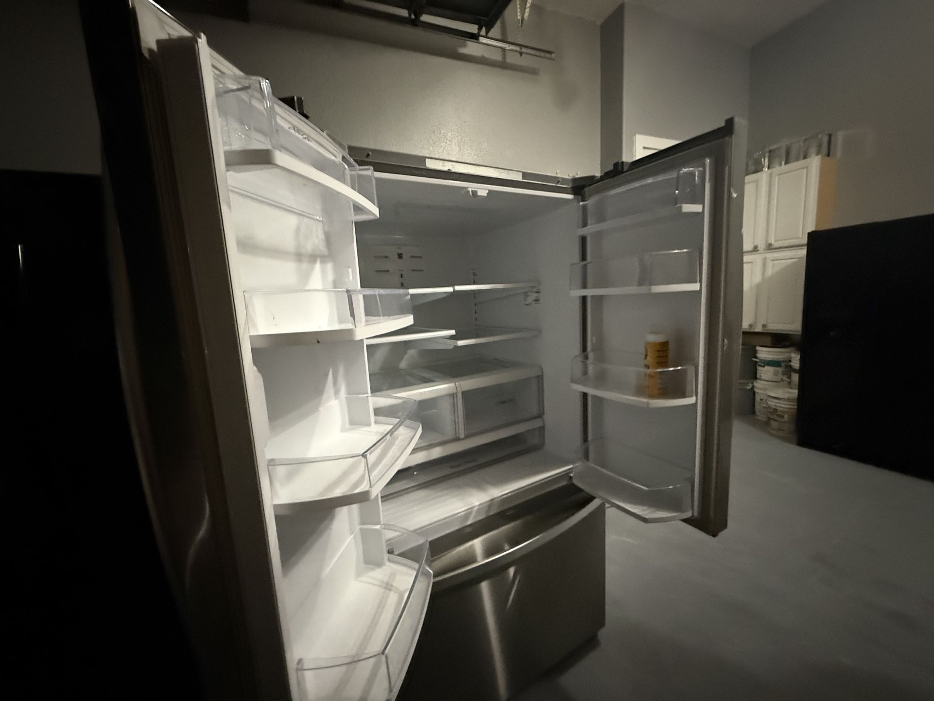 Silver Two-Door Fridge ā Freezer Works