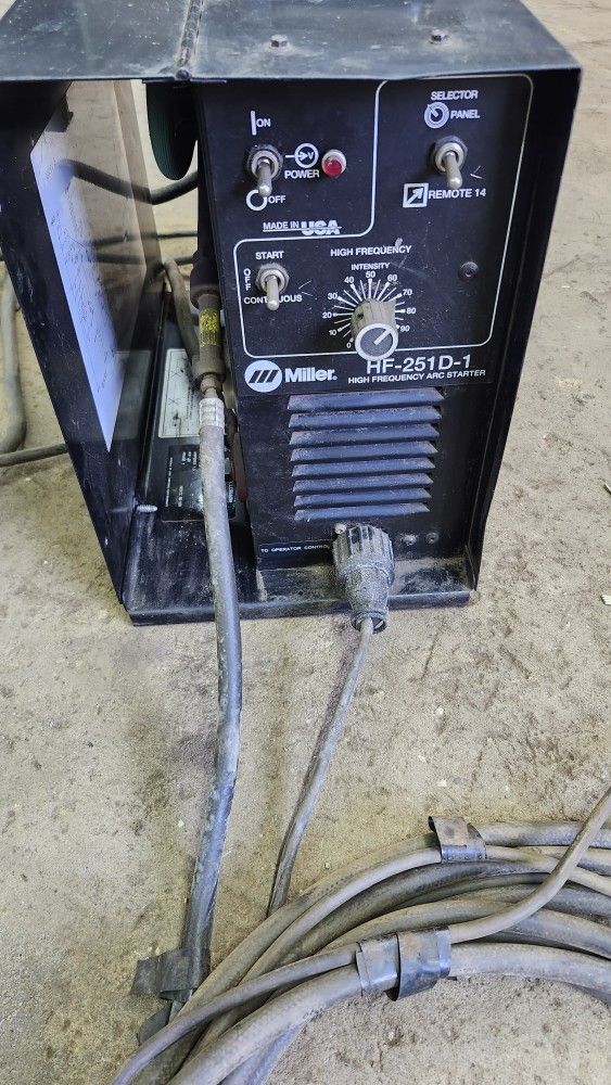 Miller HF-251-D1 Arc Starter With Tig Torch LOOK!!!