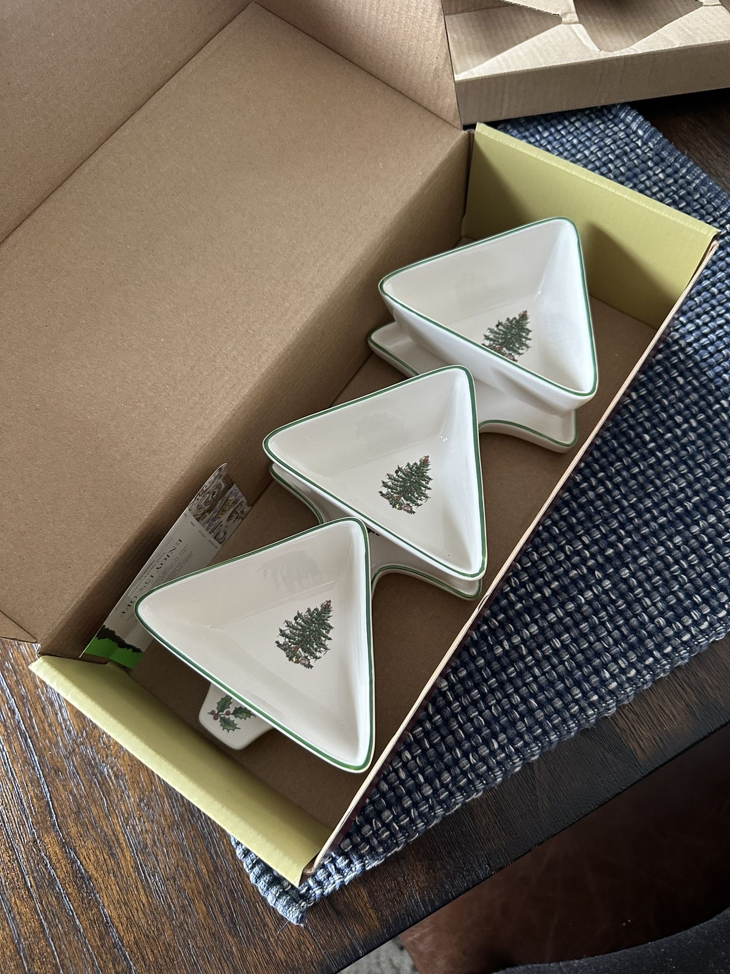 Spode Christmas Tree 4 Piece Stoneware Serving Set