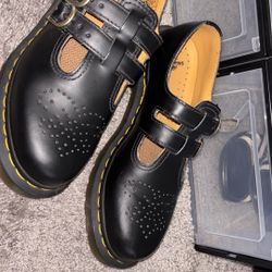 Doc Martens Mary Jane’s