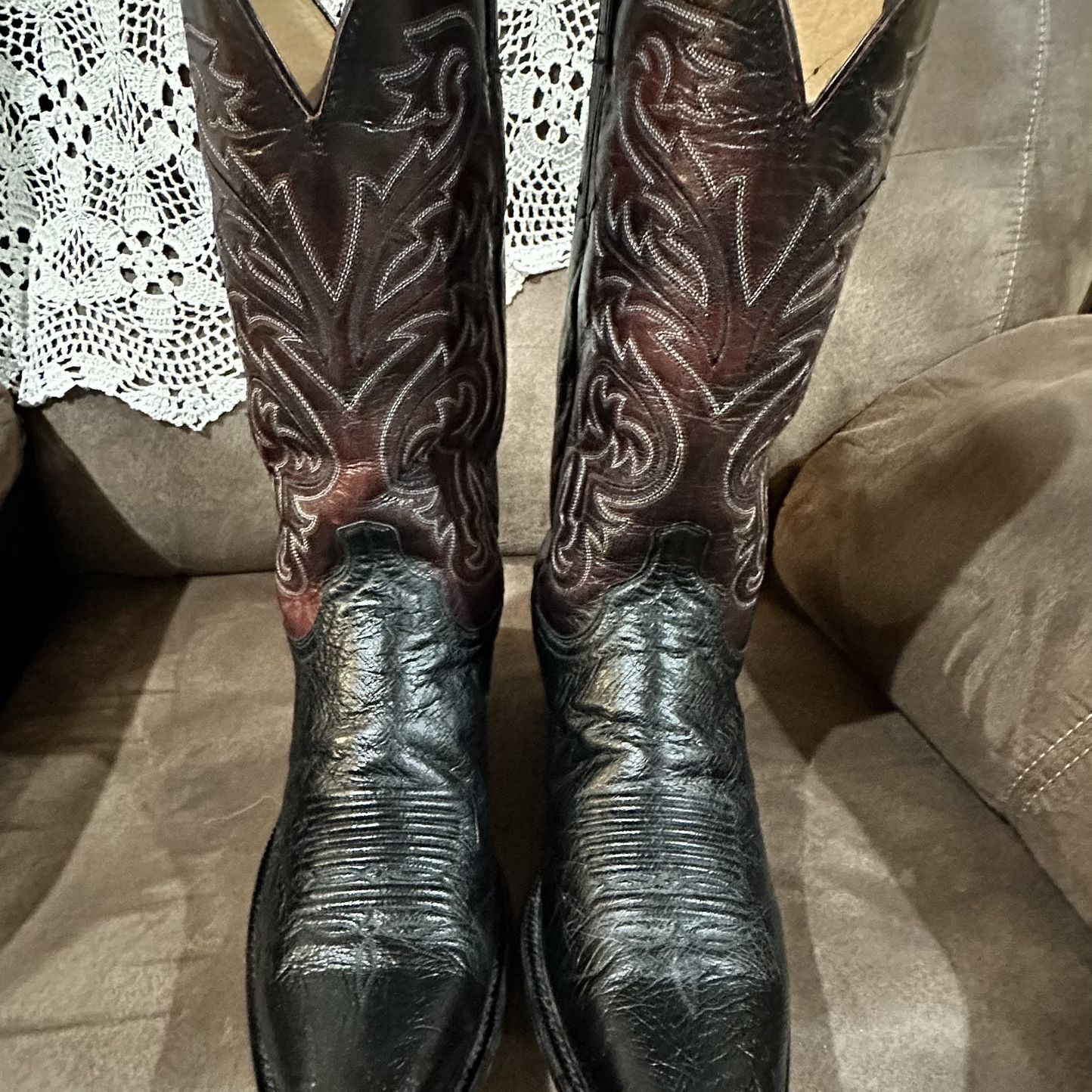 Lucchese Mens Gavin Boots Size 9D for Sale in Plano, TX - OfferUp