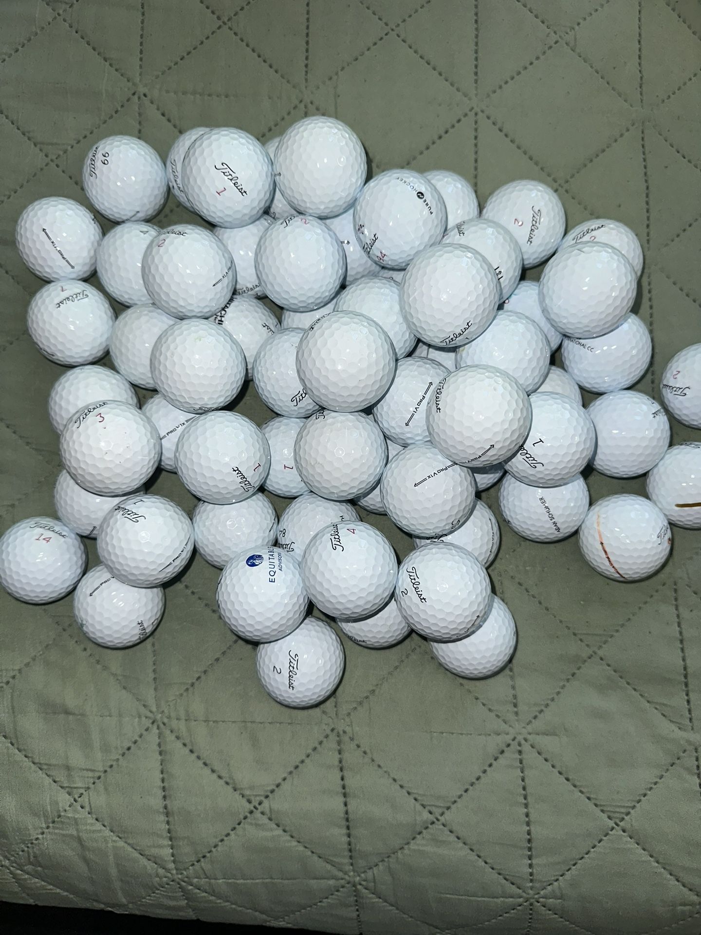 50 Mix Titleist Pro V1 V1x Golf Balls