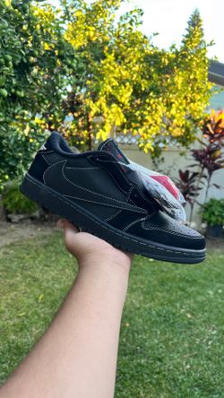 Travis Scott Jordan 1 Phantom