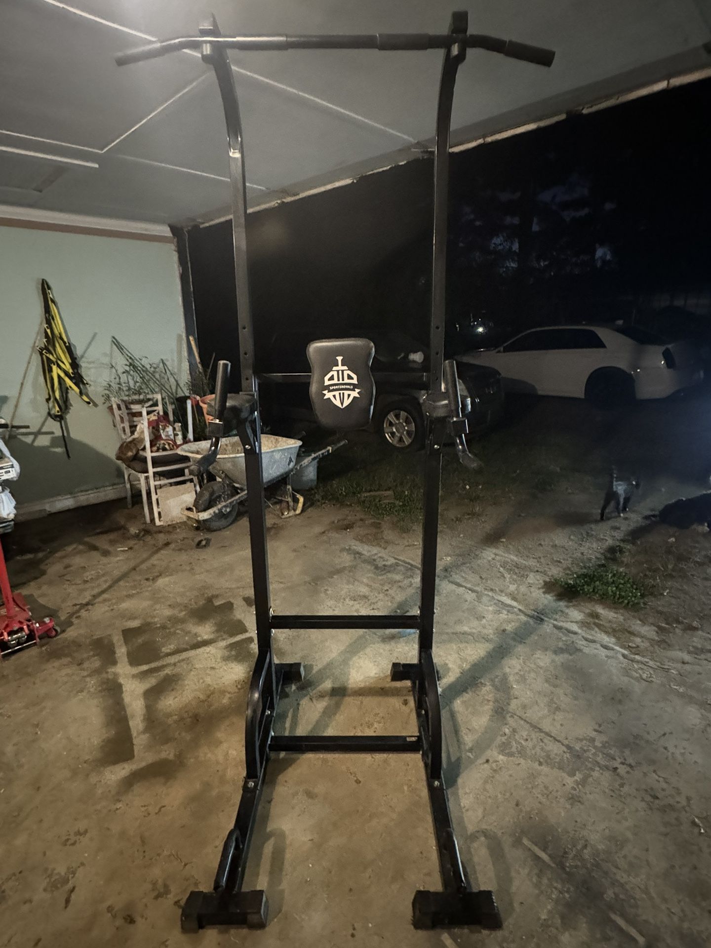 gym equipment station