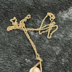 Pearl Necklace 