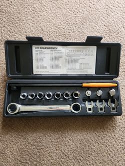 Gearwrench serpentine belt tool (like new)
