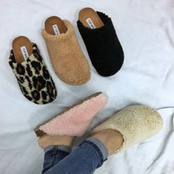 Womens Slippers 