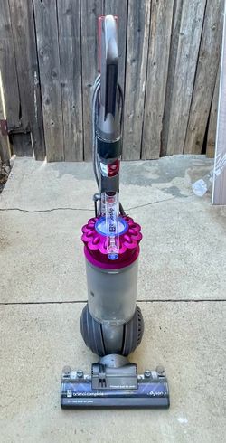 Dyson DC65 Animal Complete Upright Vacuum - Works Great (Read Details)