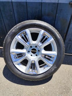Chevy Silverado 1500 Original Wheels and Tires