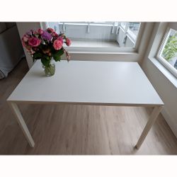 IKEA MELLTORP White Dining Table with Metal Legs