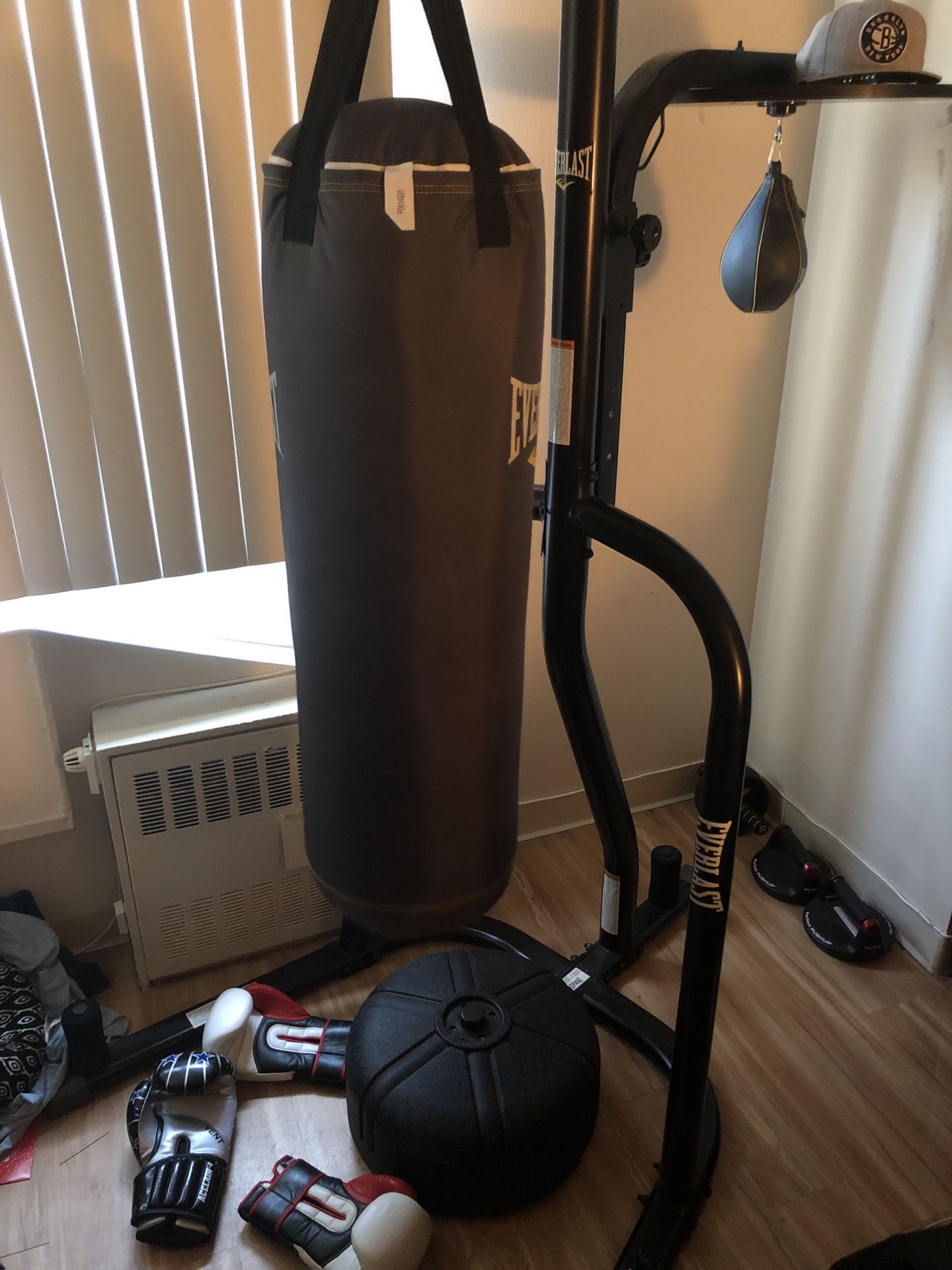 Heavy bag speed bag and stand, bench and reflex bag and stand