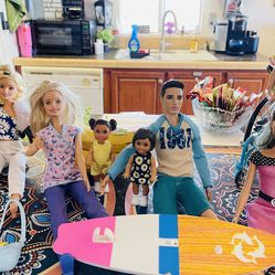 Barbie’s / Clothes/ Accessories