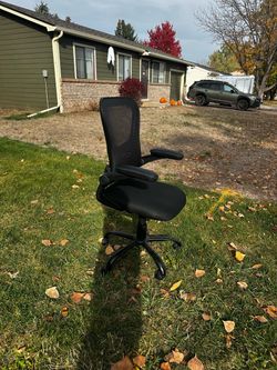 Free black desk chair