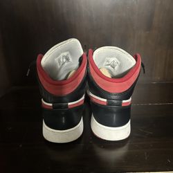 Jordan 1 Mids 