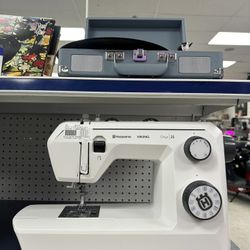Husqvarna Sewing Machine 