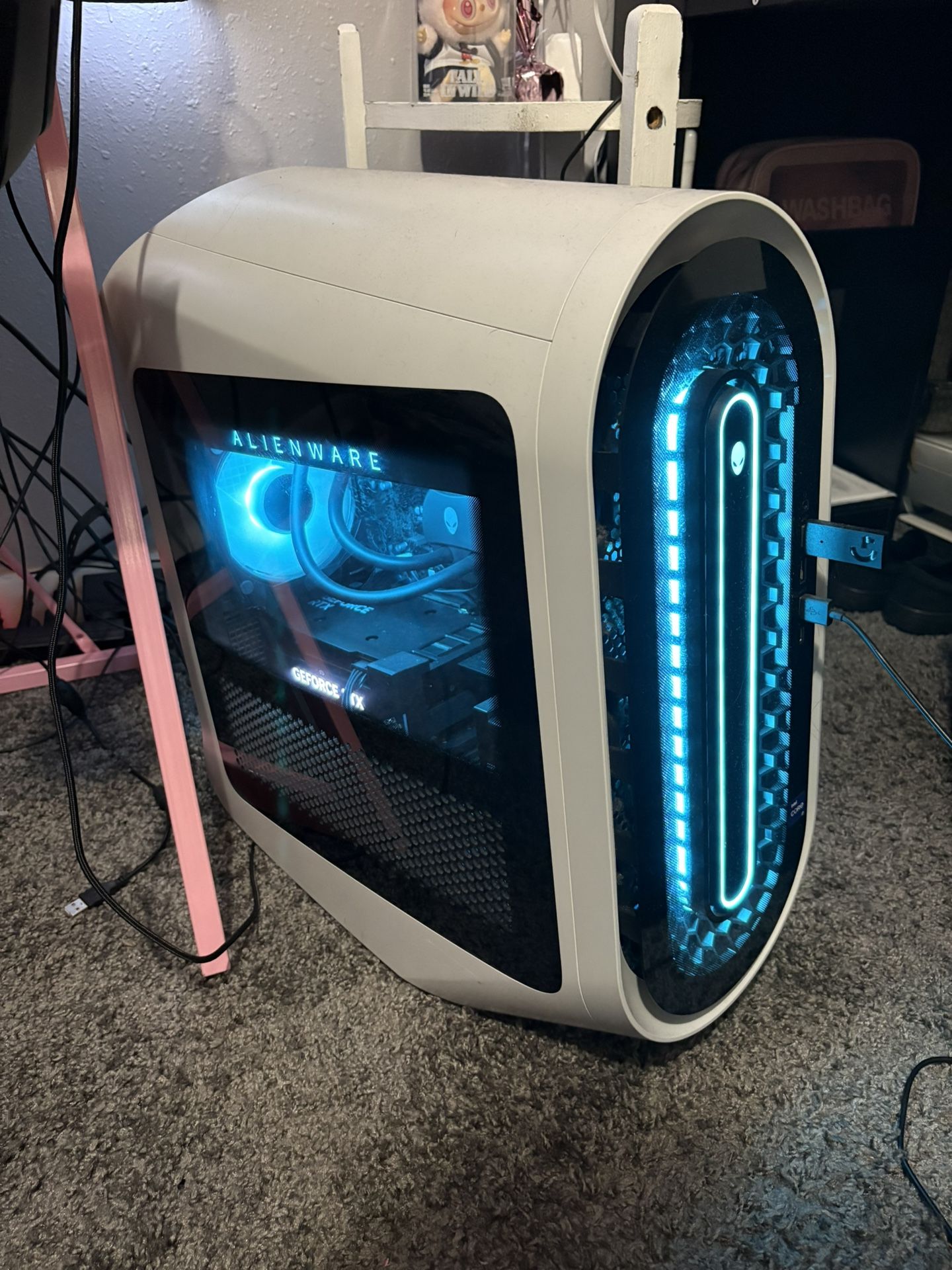 Alienware - Aurora R15 Gaming Desktop